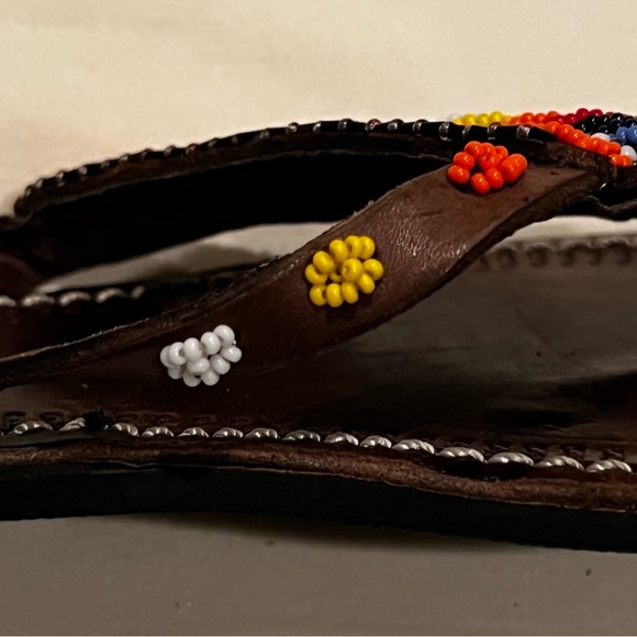 Exquisite & Unique African Leather & Beaded Flip Flops Sandals Sz 40 Multicolor - Picture 5 of 13